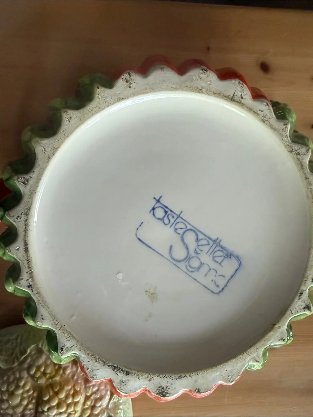 Vintage Sigma Ceramic Vegetable Crisper with Tomato‎ Handles